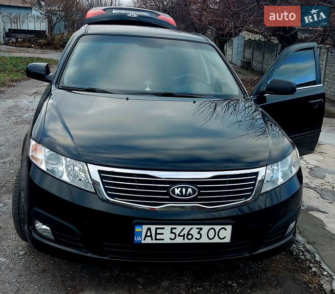 Седан Kia Magentis 2008 в Каменском