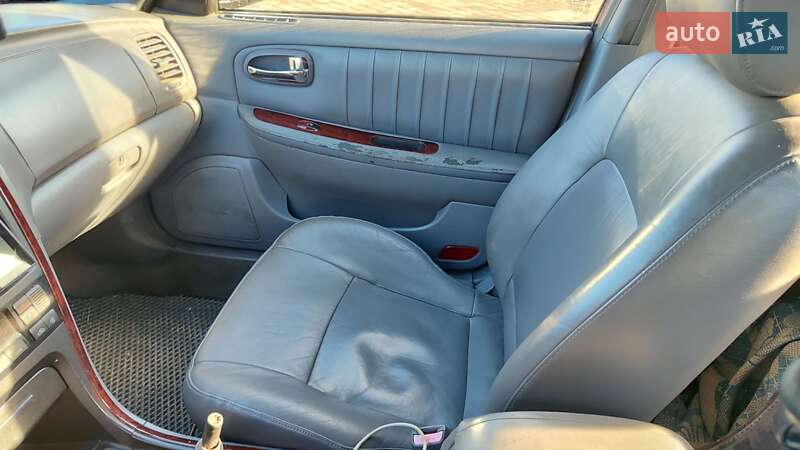 Седан Kia Magentis 2003 в Львові