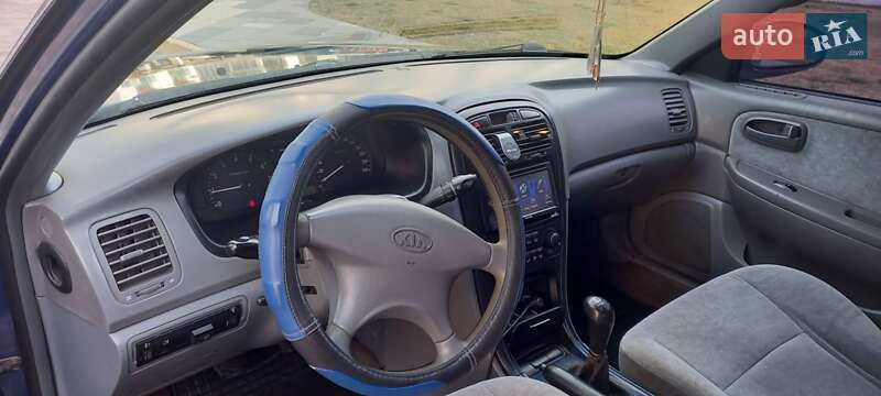 Седан Kia Magentis 2003 в Ивано-Франковске