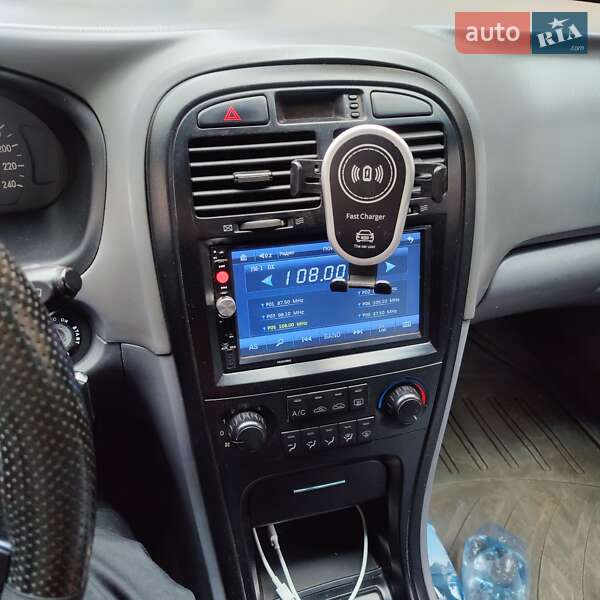 Седан Kia Magentis 2003 в Могилев-Подольске