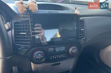 Седан Kia Magentis 2008 в 