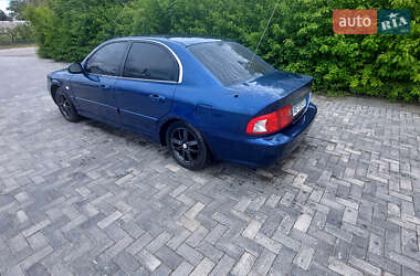 Седан Kia Magentis 2004 в 