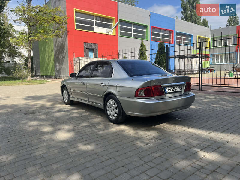Седан Kia Magentis 2002 в Одессе