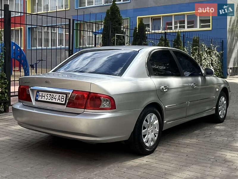 Седан Kia Magentis 2002 в Одессе