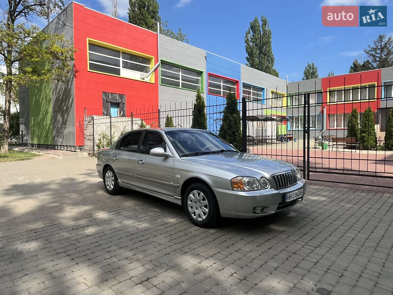 Седан Kia Magentis 2002 в Одессе