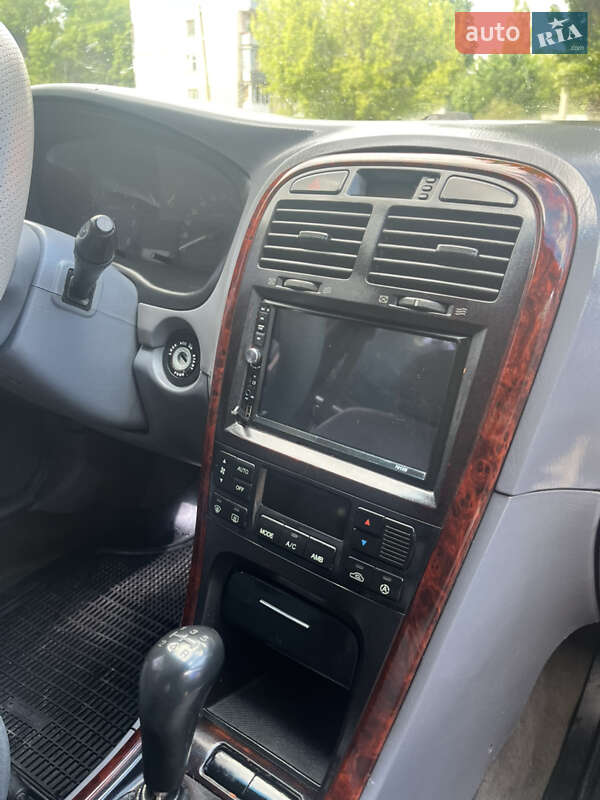 Седан Kia Magentis 2002 в Одессе