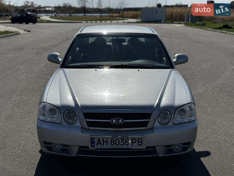 Седан Kia Magentis 2006 в Славянске