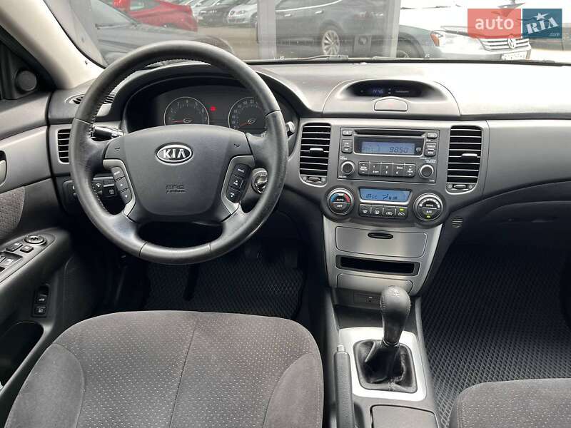 Седан Kia Magentis 2008 в Киеве