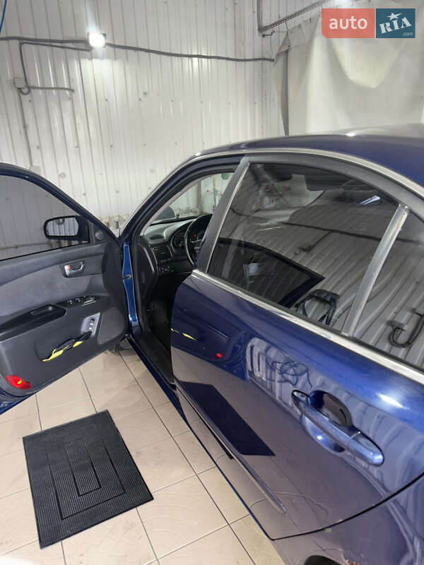 Седан Kia Magentis 2007 в Києві