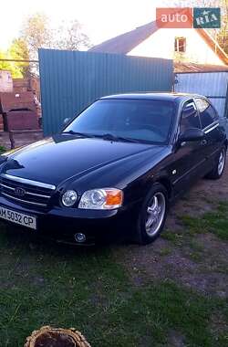 Седан Kia Magentis 2004 в 