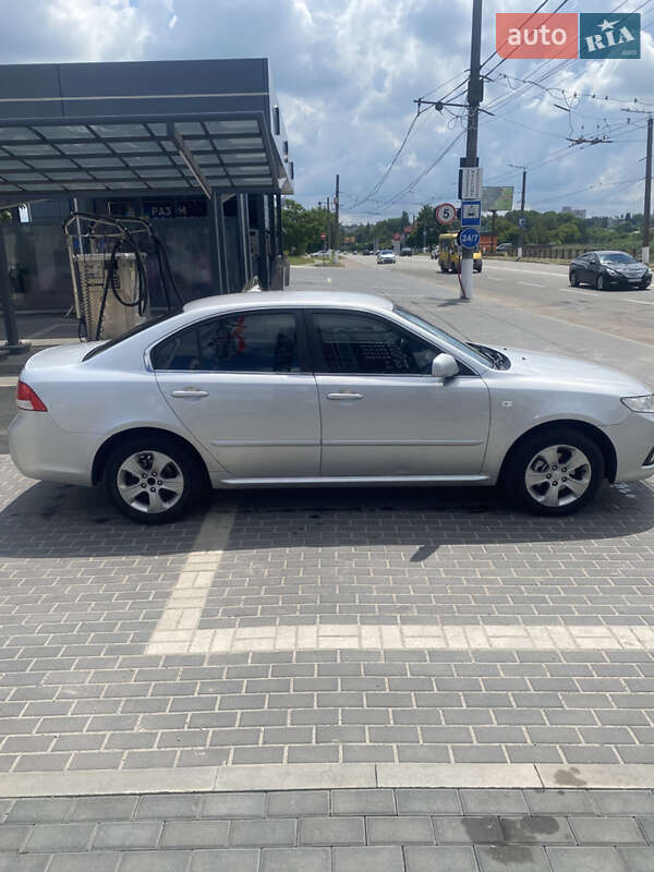 Седан Kia Magentis 2008 в Кропивницком