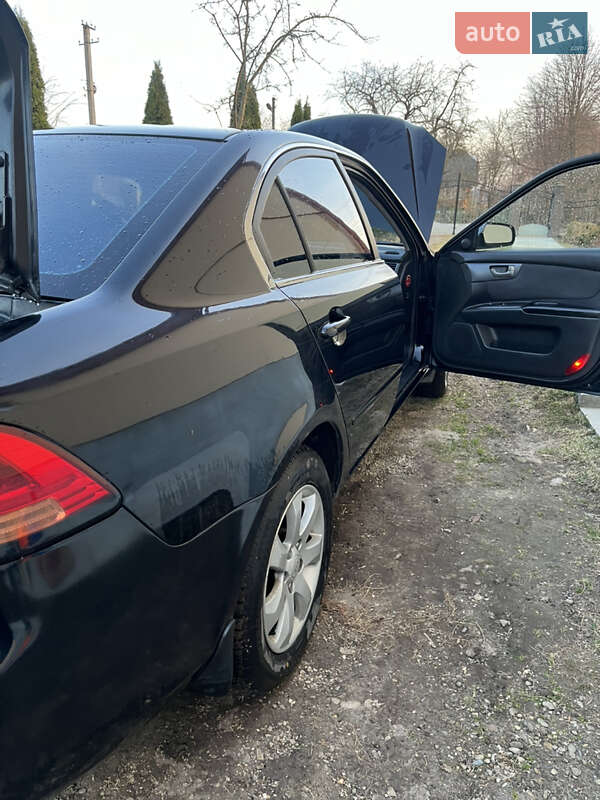 Седан Kia Magentis 2007 в Львове