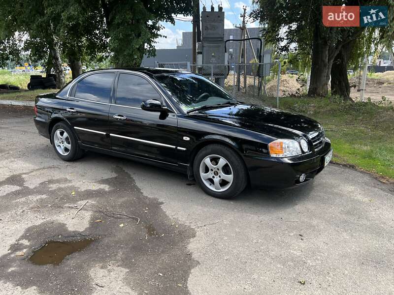 Седан Kia Magentis 2004 в Луцке