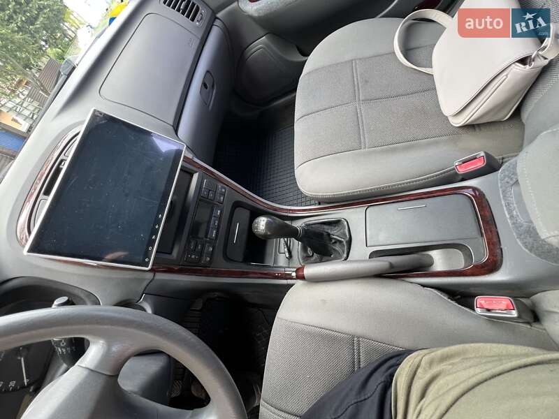 Седан Kia Magentis 2004 в Луцке