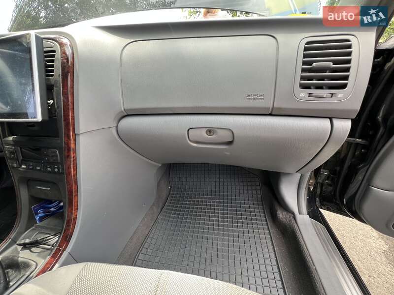Седан Kia Magentis 2004 в Луцке