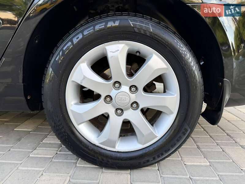 Седан Kia Magentis 2008 в Одессе