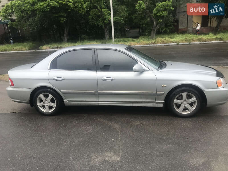 Седан Kia Magentis 2004 в Кременчуці
