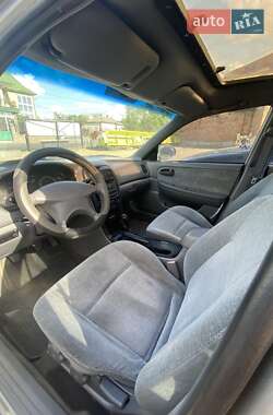 Седан Kia Magentis 2004 в 