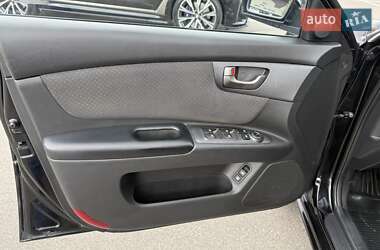 Седан Kia Magentis 2009 в 