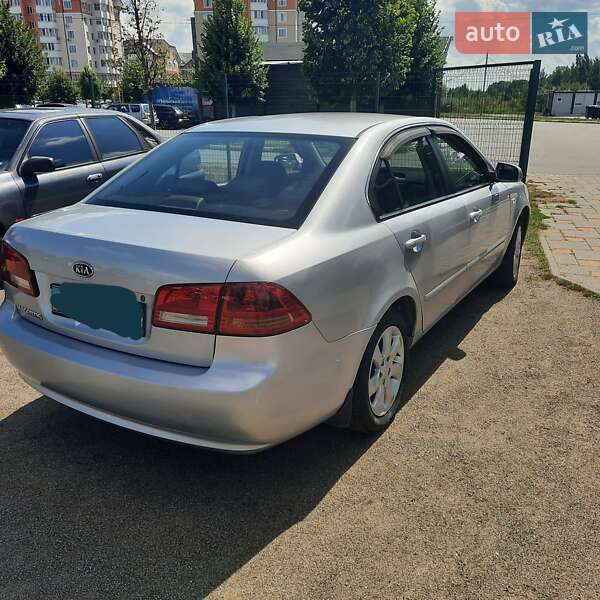 Седан Kia Magentis 2006 в Буче