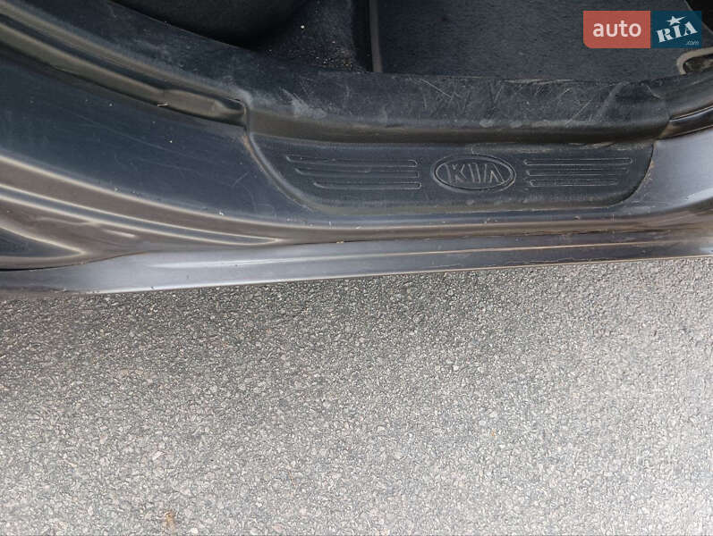 Седан Kia Magentis 2007 в Каменском