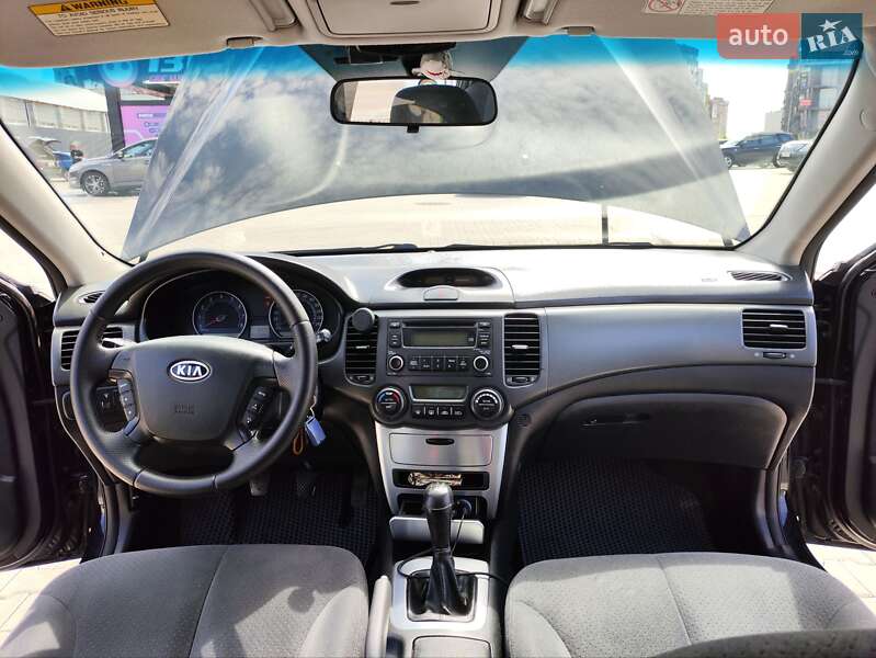 Седан Kia Magentis 2008 в Львові