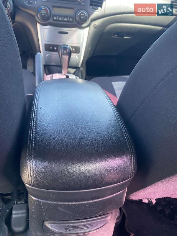 Седан Kia Magentis 2007 в Львові