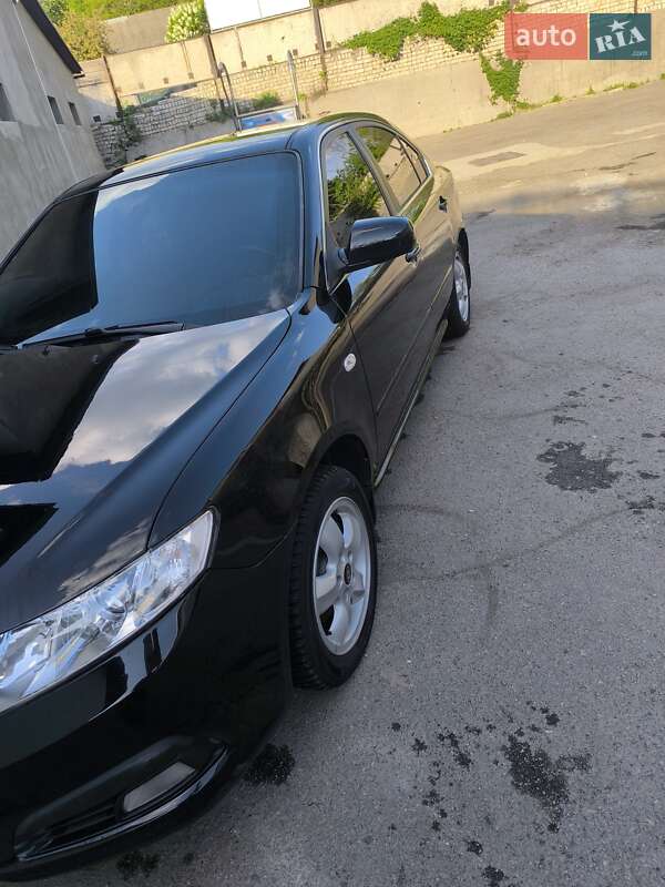 Седан Kia Magentis 2008 в Каневі