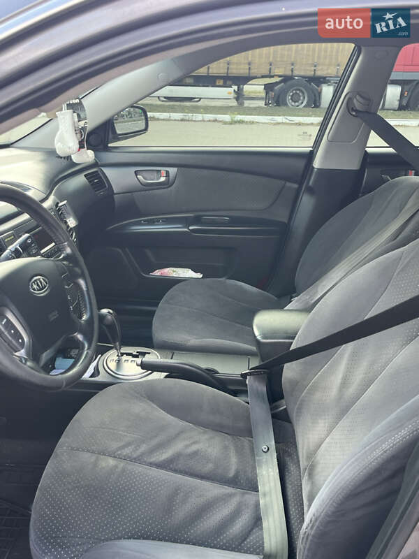 Седан Kia Magentis 2009 в Сумах