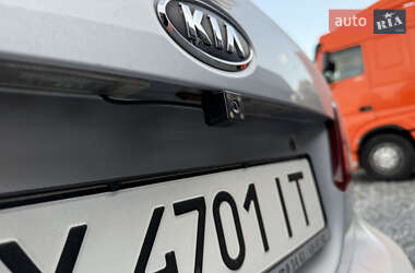 Седан Kia Magentis 2006 в 