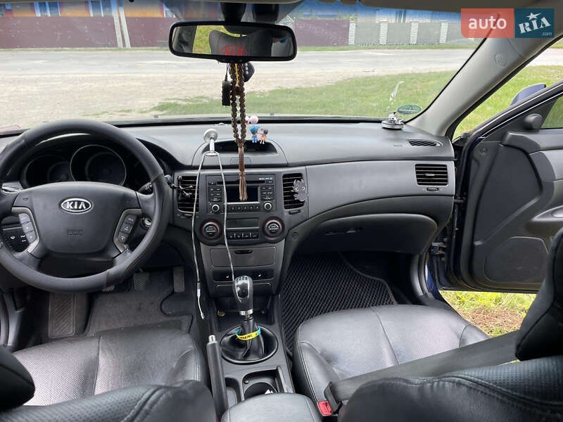 Седан Kia Magentis 2008 в Хмельницком