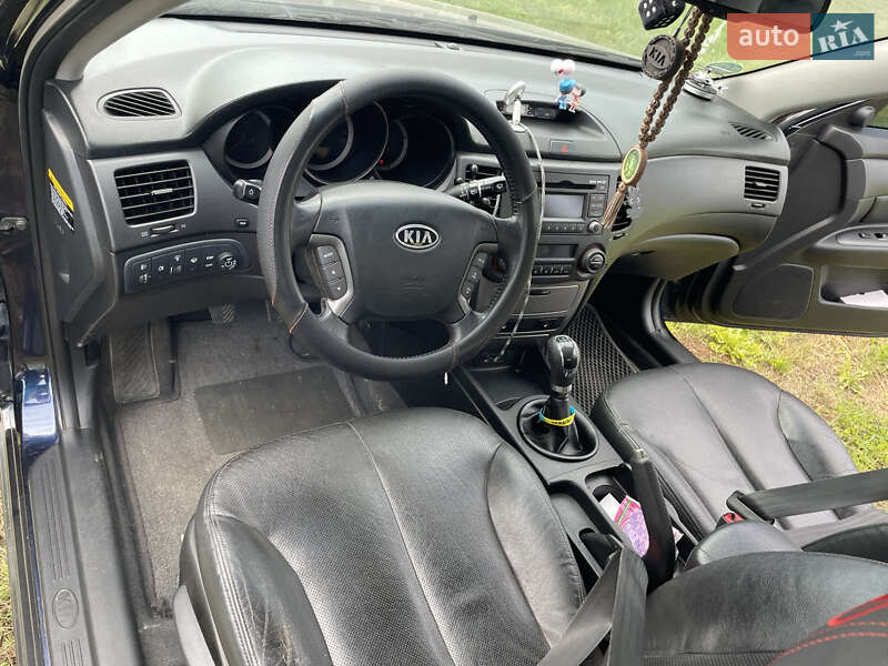 Седан Kia Magentis 2008 в Хмельницком