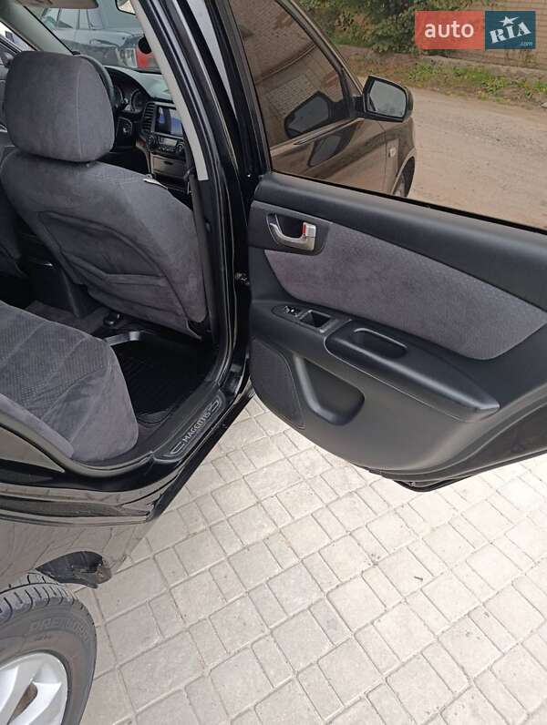 Седан Kia Magentis 2005 в Хмельнике