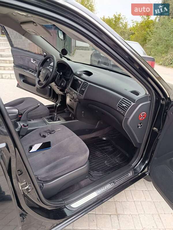 Седан Kia Magentis 2005 в Хмельнике