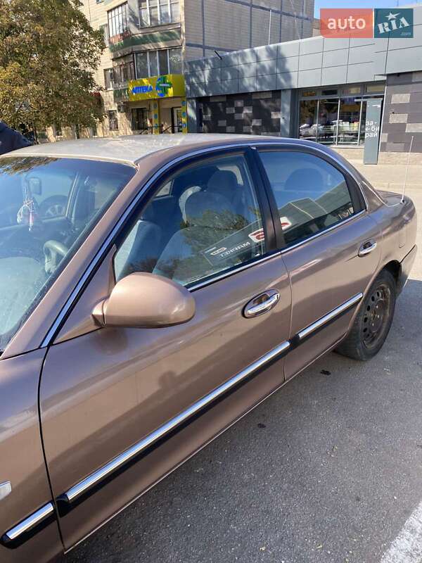 Седан Kia Magentis 2006 в Кривом Роге