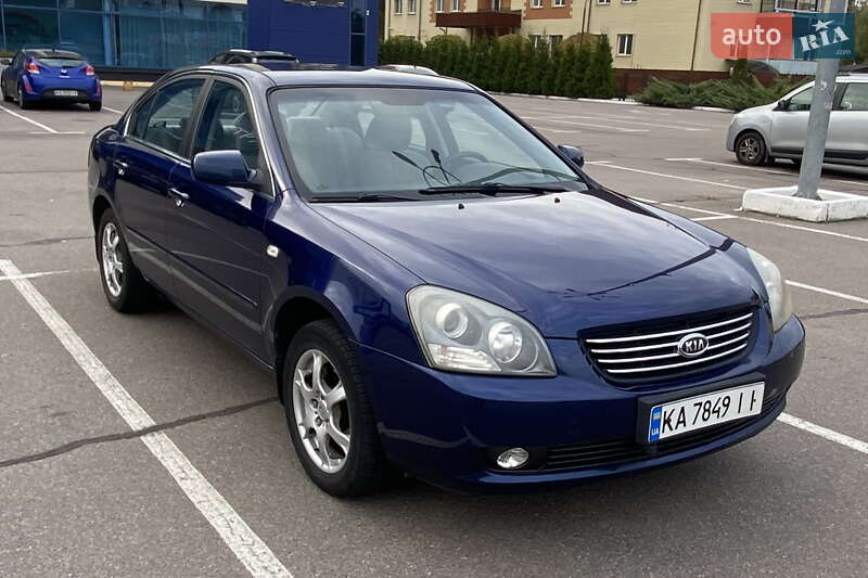 Седан Kia Magentis 2006 в  фото Седан Kia Magentis 2006 в