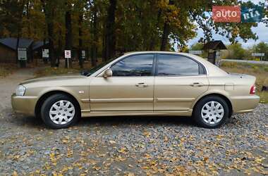 Седан Kia Magentis 2003 в  фото 4 Седан Kia Magentis 2003 в