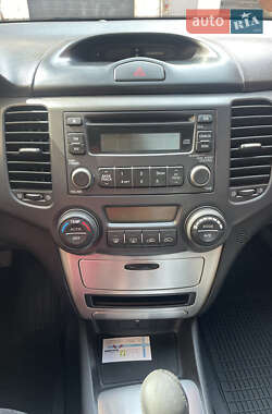 Седан Kia Magentis 2008 в 