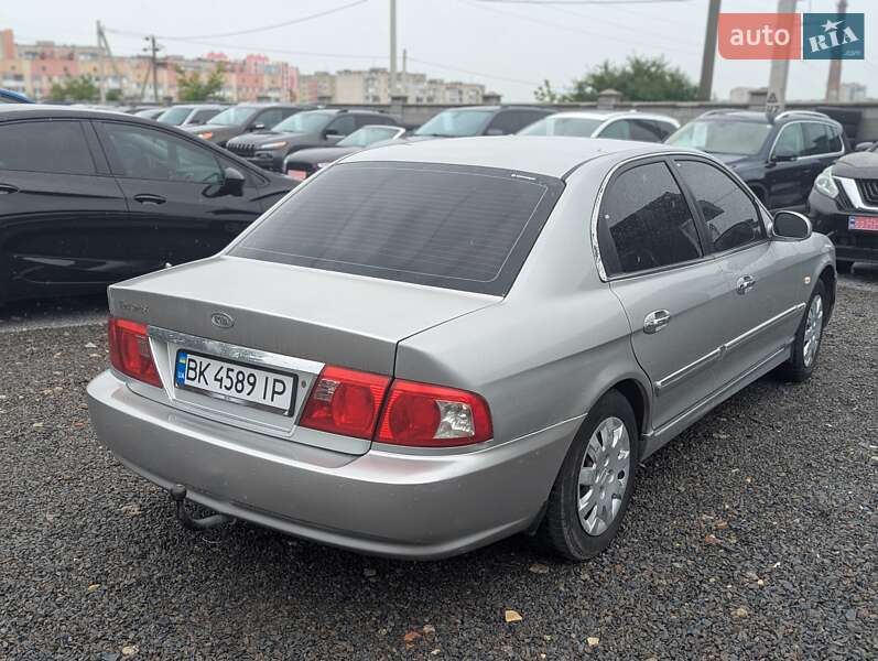 Седан Kia Magentis 2006 в Ровно