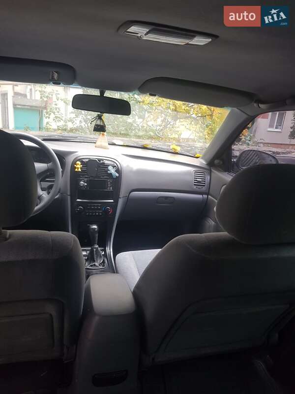 Седан Kia Magentis 2004 в Белой Церкви