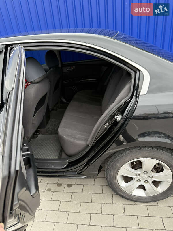 Седан Kia Magentis 2008 в Виннице