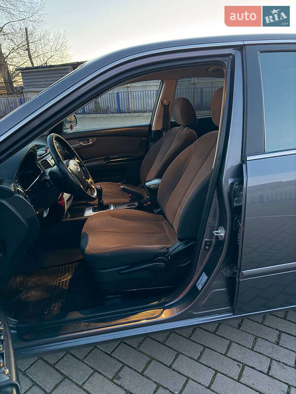 Седан Kia Magentis 2007 в Тернополе