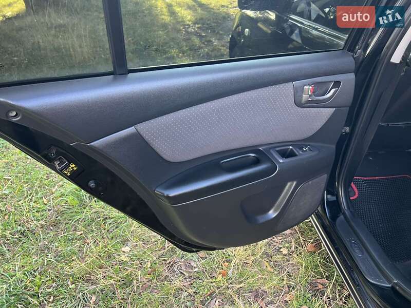 Седан Kia Magentis 2008 в Чернігові