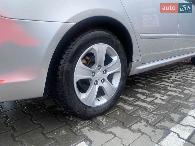 Седан Kia Magentis 2008 в Виннице