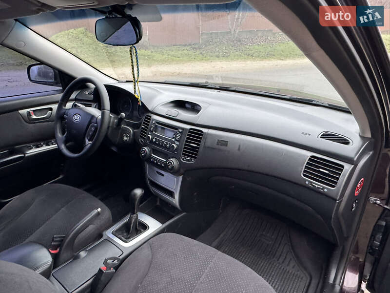 Седан Kia Magentis 2008 в Кам'янському