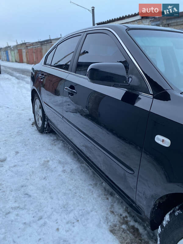 Седан Kia Magentis 2009 в Лозовой