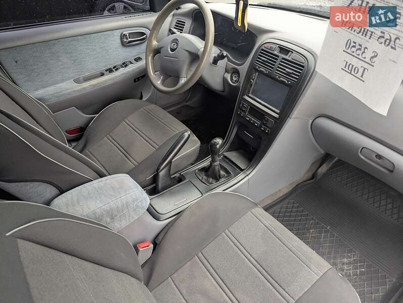 Седан Kia Magentis 2006 в Ровно