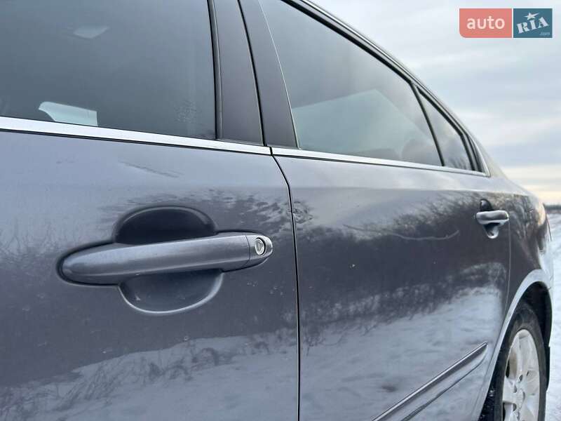 Седан Kia Magentis 2008 в Богодухове