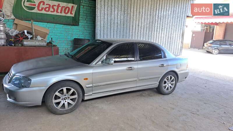 Седан Kia Magentis 2002 в Кропивницком