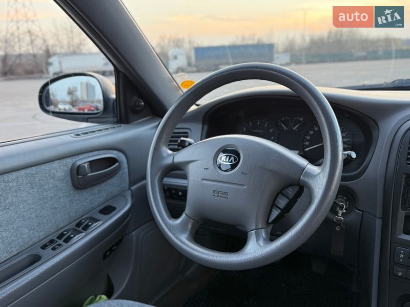 Седан Kia Magentis 2004 в Киеве фото 11 Седан Kia Magentis 2004 в Киеве